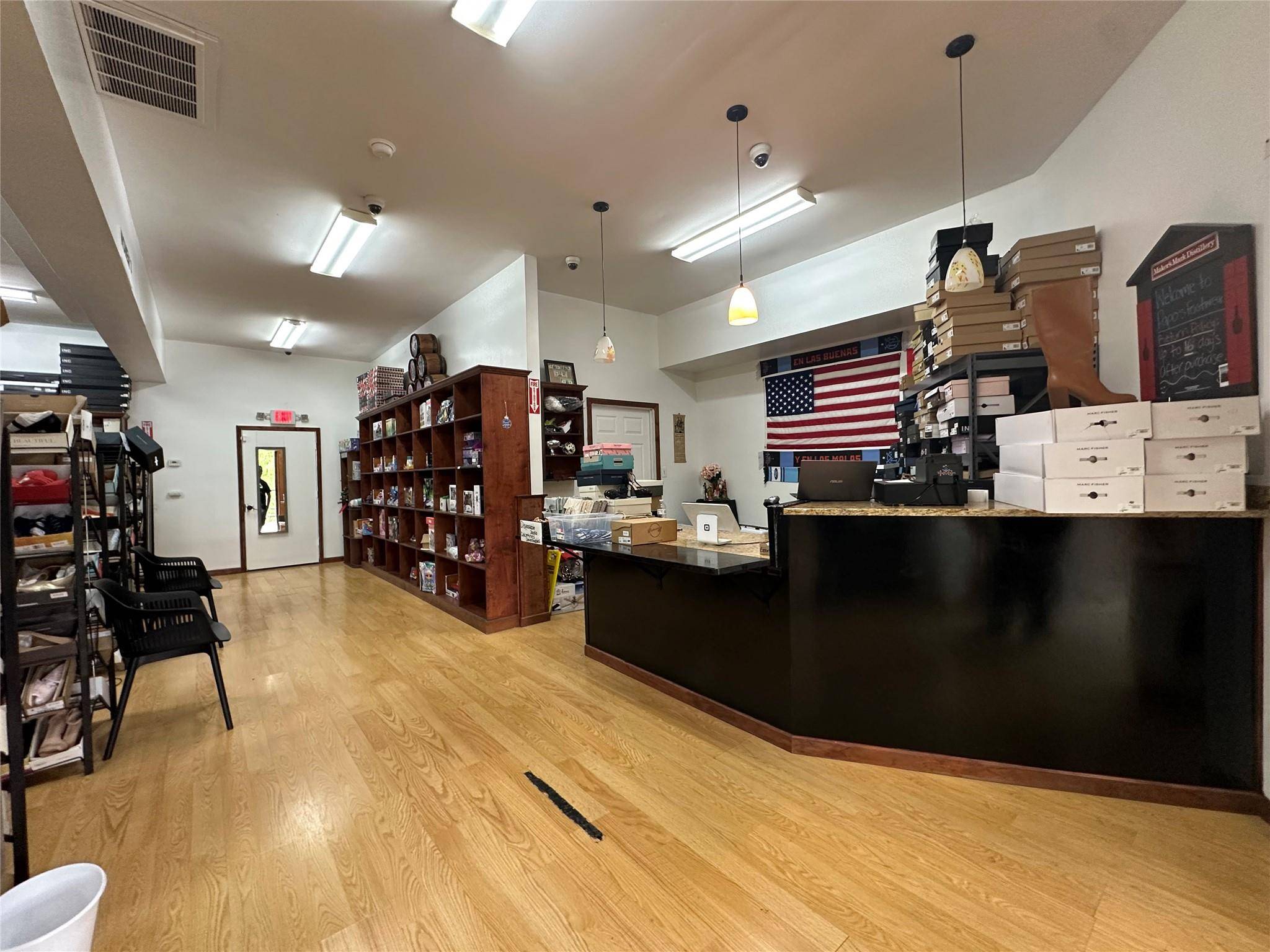 Newburgh, NY 12550,5251 Route 9W