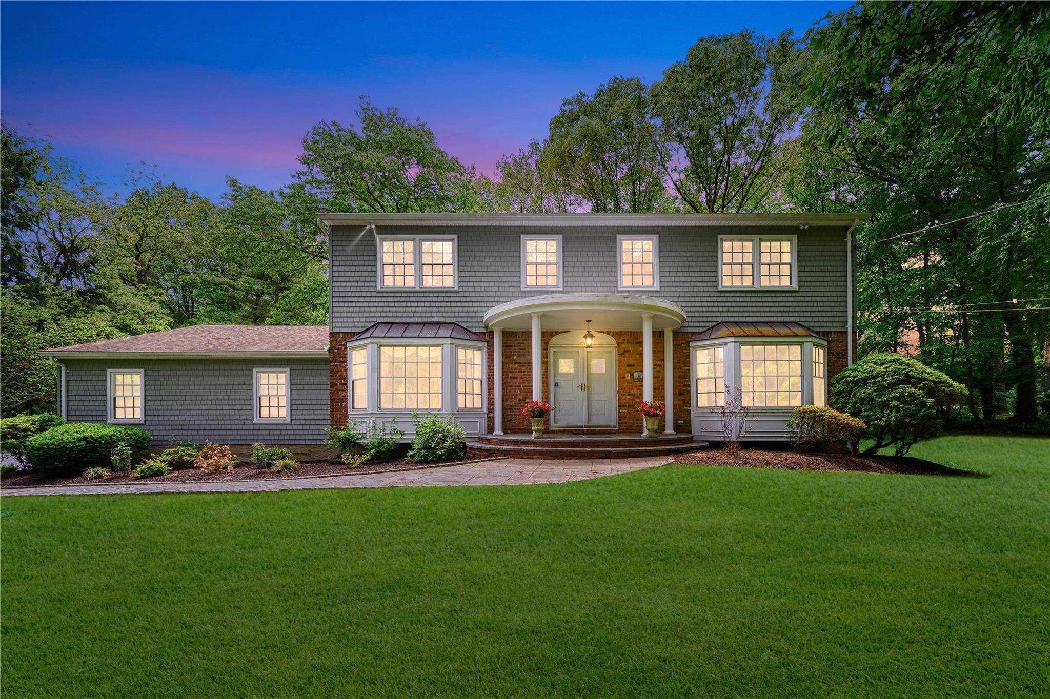 Oyster Bay Cove, NY 11771,47 Woodland DR