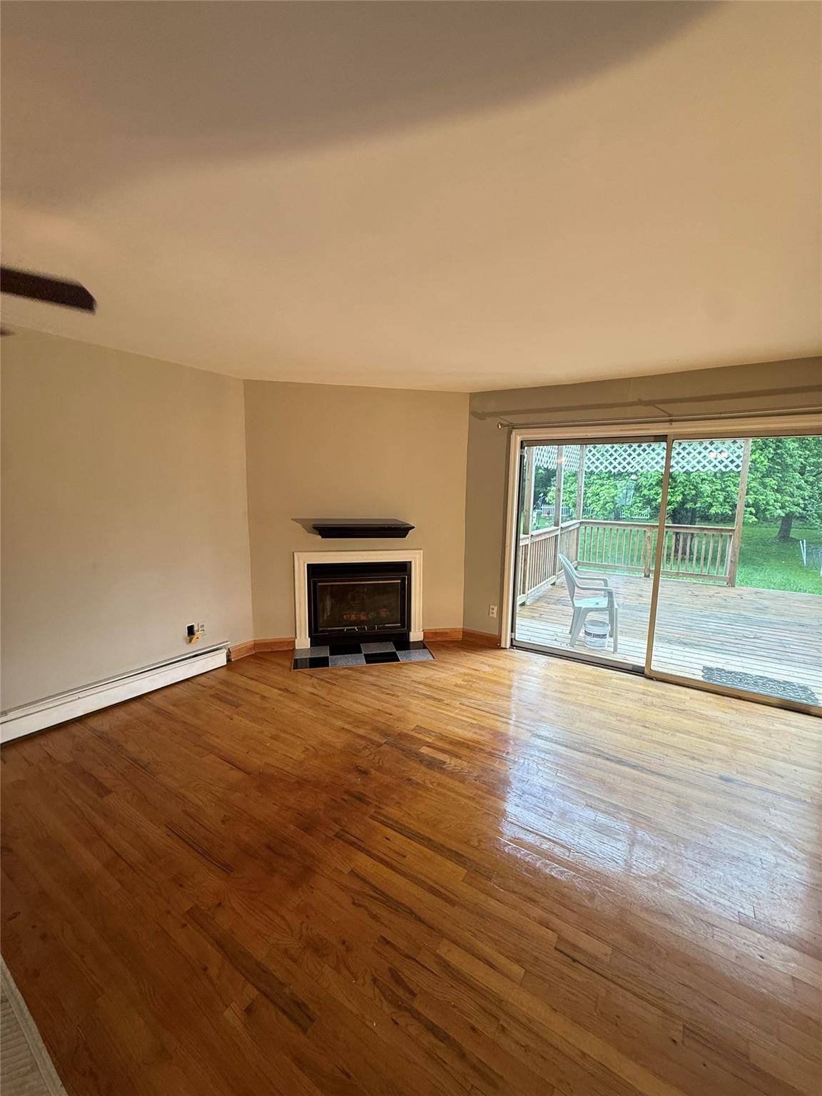 Harriman, NY 10926,23 Brookside DR