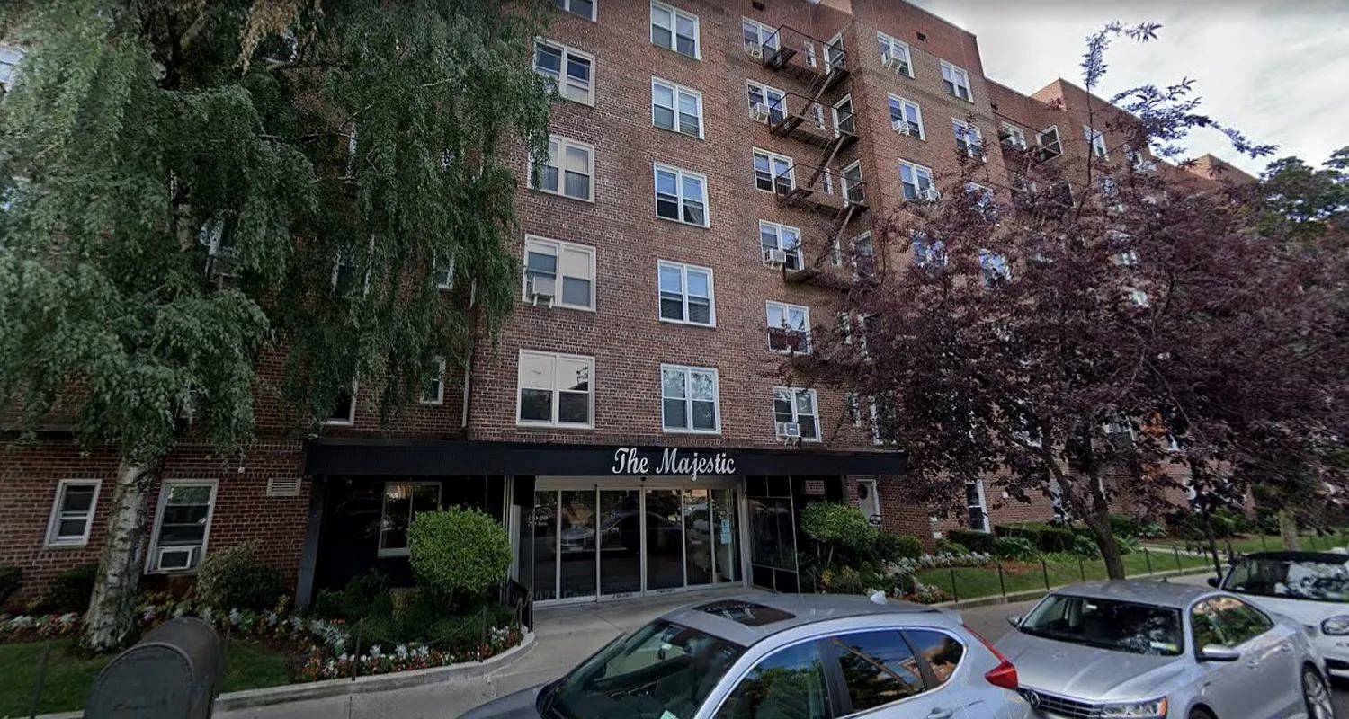Forest Hills, NY 11375,110-20 71 Ave #411