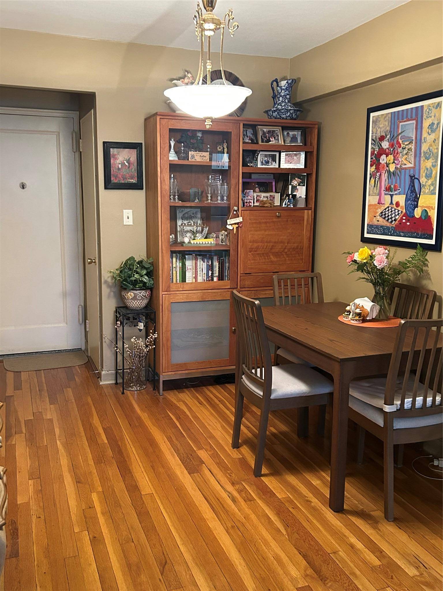 Forest Hills, NY 11375,110-20 71 Ave #411