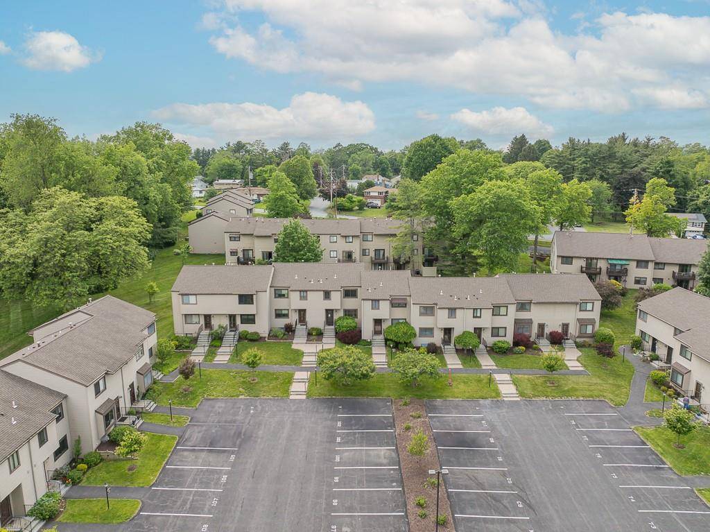 Poughkeepsie, NY 12603,10 Squires Gate #D