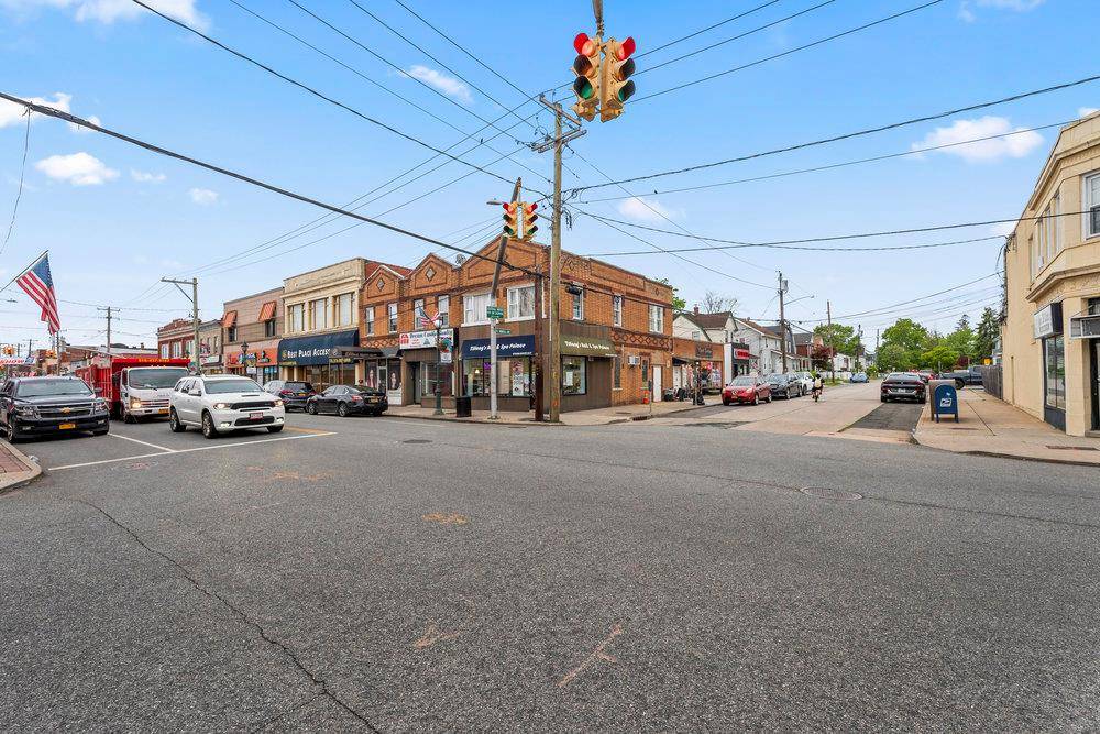 Valley Stream, NY 11580,120 Rockaway AVE