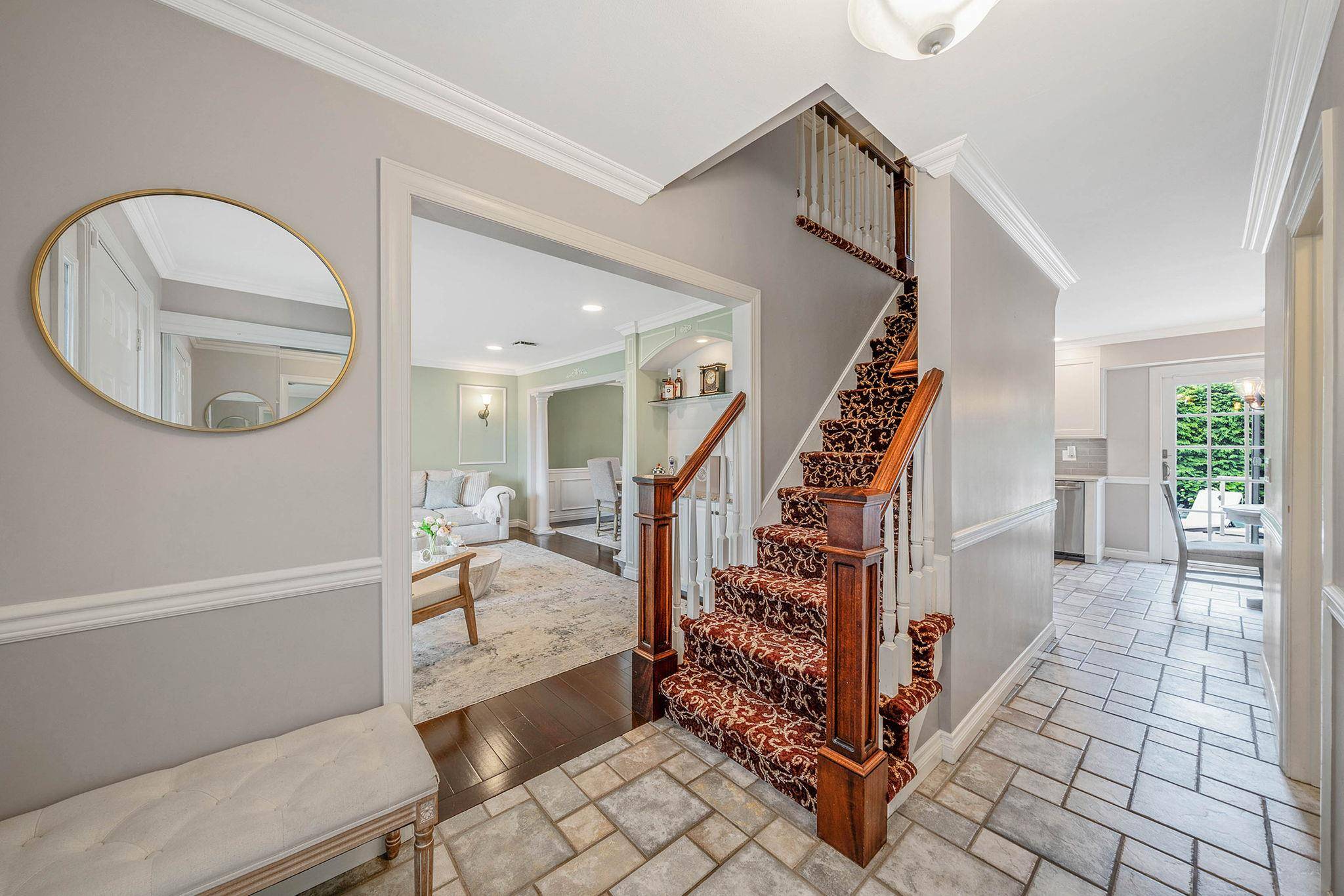 Smithtown, NY 11787,9 Graystone LN