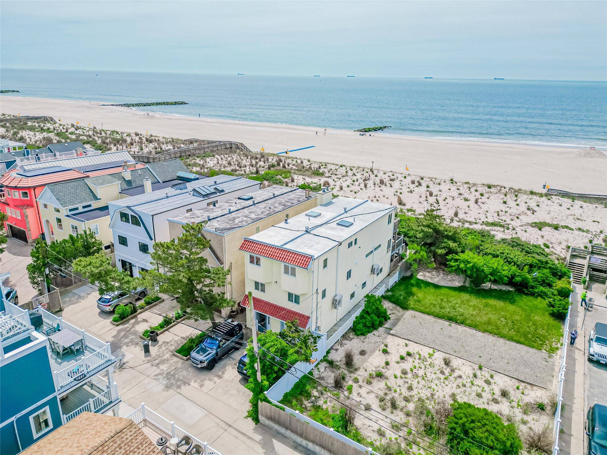 Long Beach, NY 11561,931a Oceanfront ST