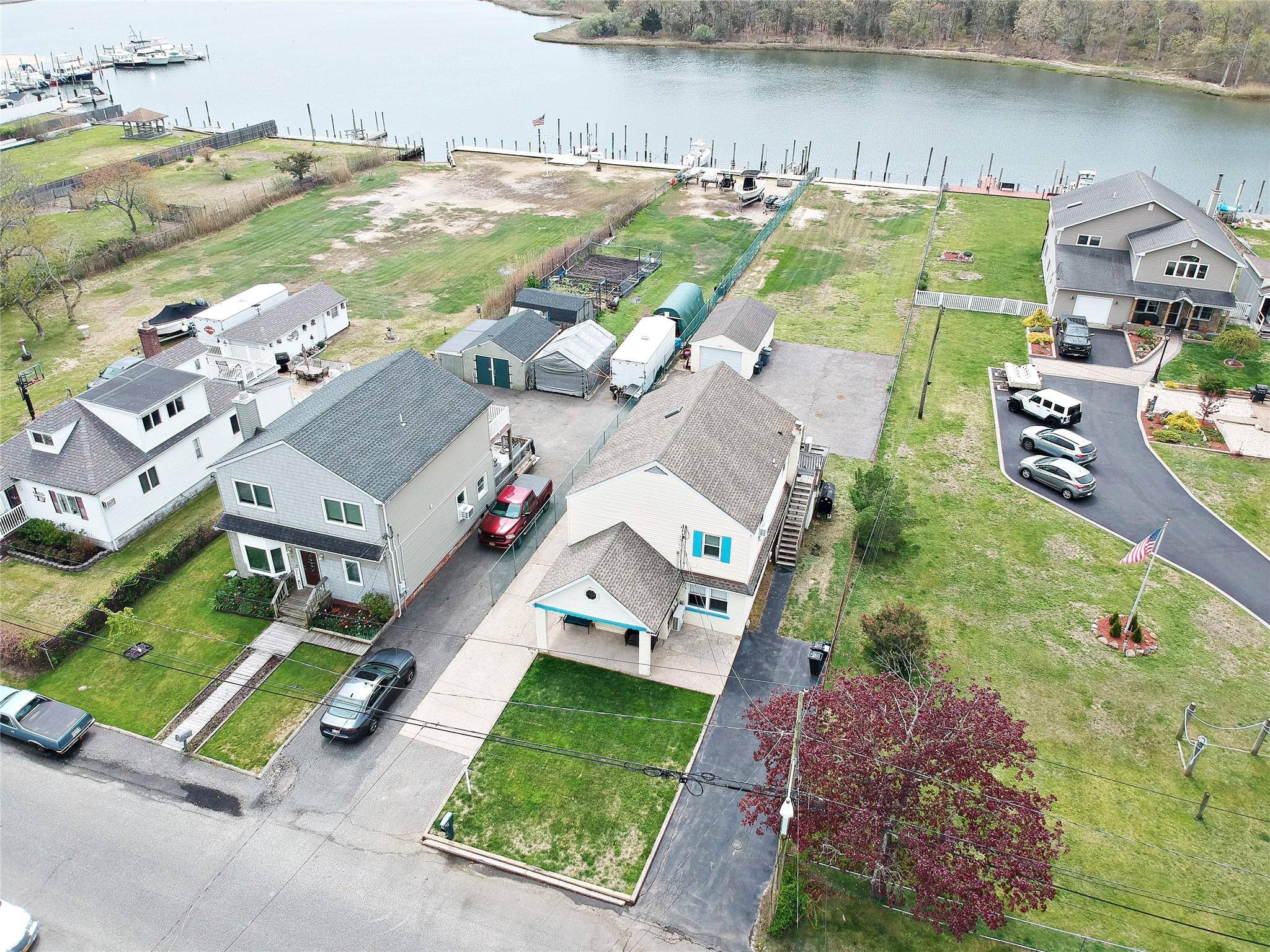 Mastic Beach, NY 11951,32 Shore DR