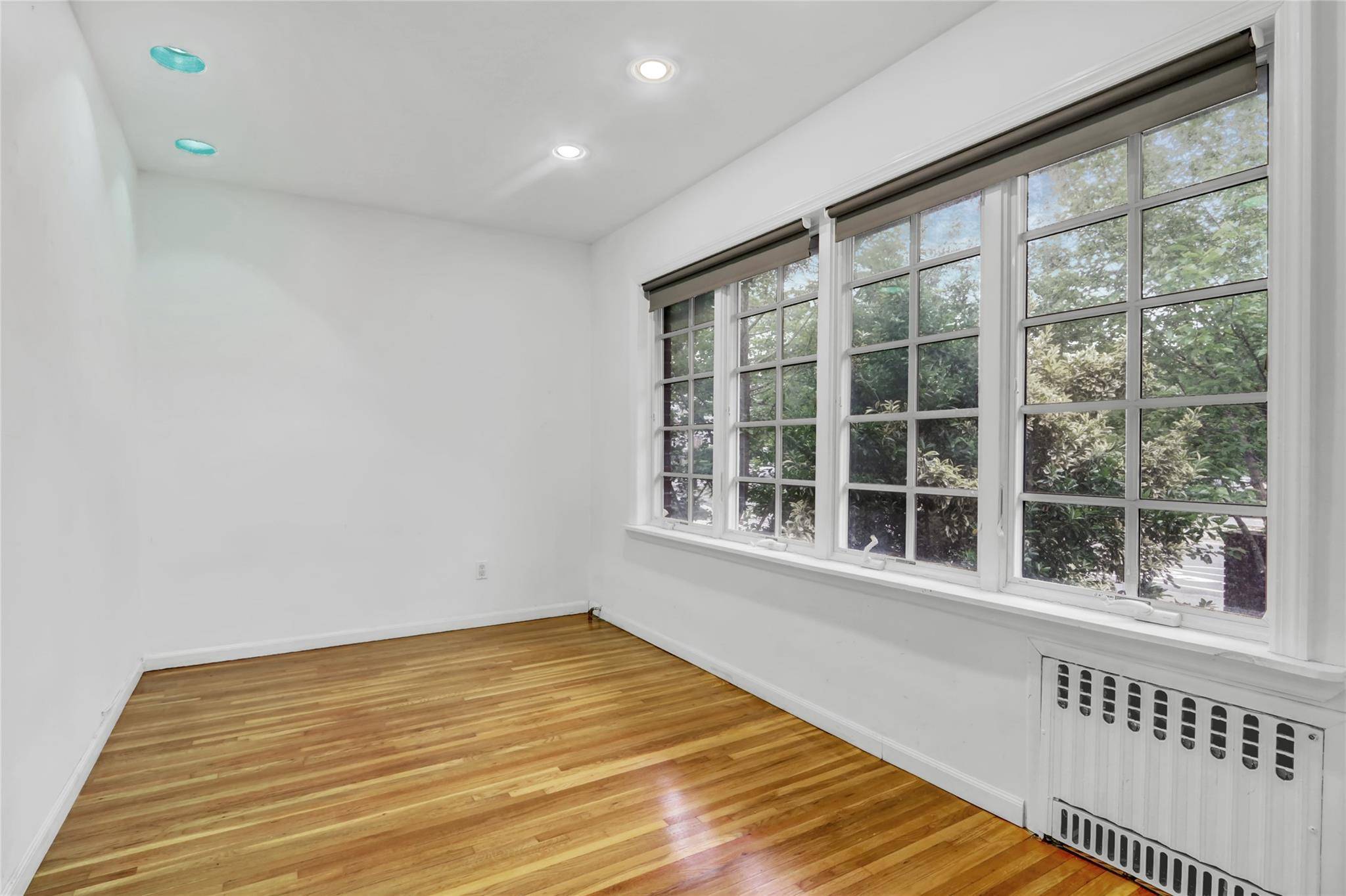 Brooklyn, NY 11235,316 Oriental BLVD