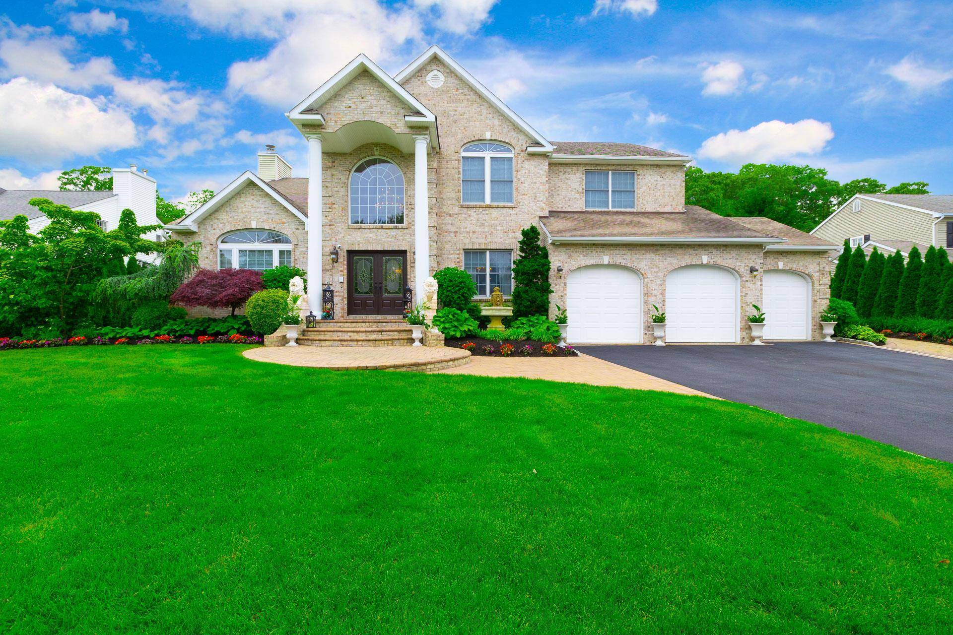 Smithtown, NY 11787,2 Hayloft CT