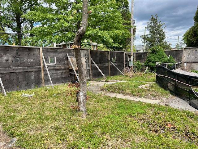 Whitestone, NY 11357,157-60 12th RD