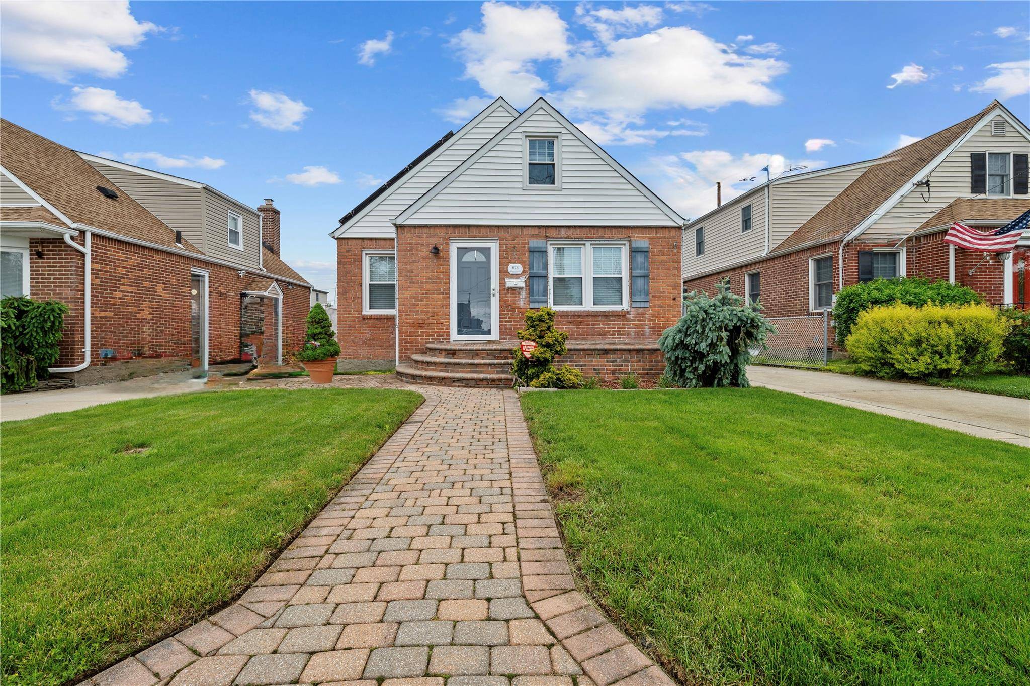 Franklin Square, NY 11010,678 Margaret ST