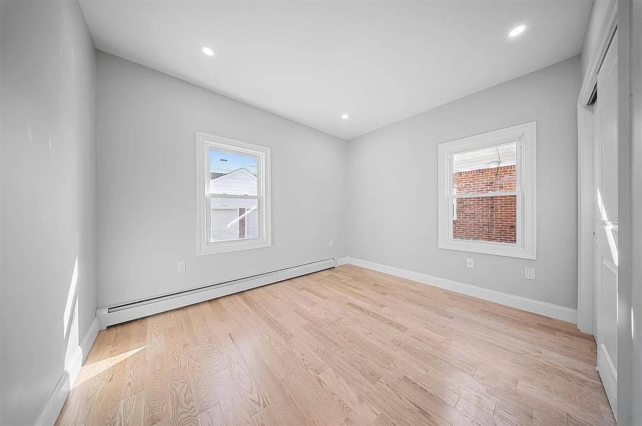 Jamaica, NY 11434,17006 Foch BLVD #2