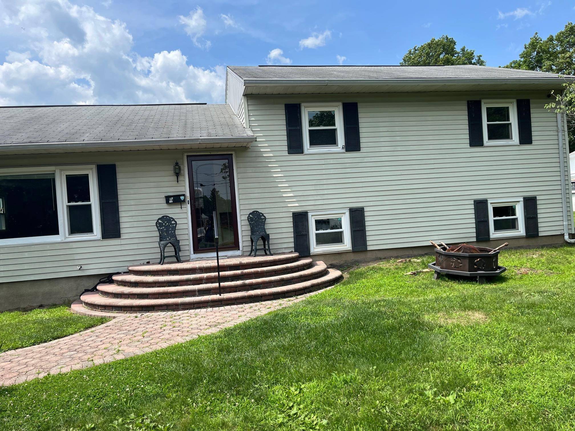 New Windsor, NY 12553,10 Cannon DR
