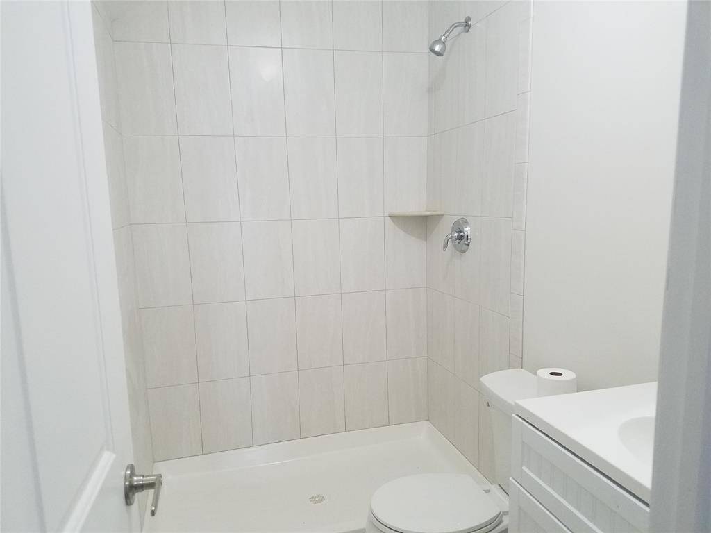 Shirley, NY 11967,0 Pinewood DR