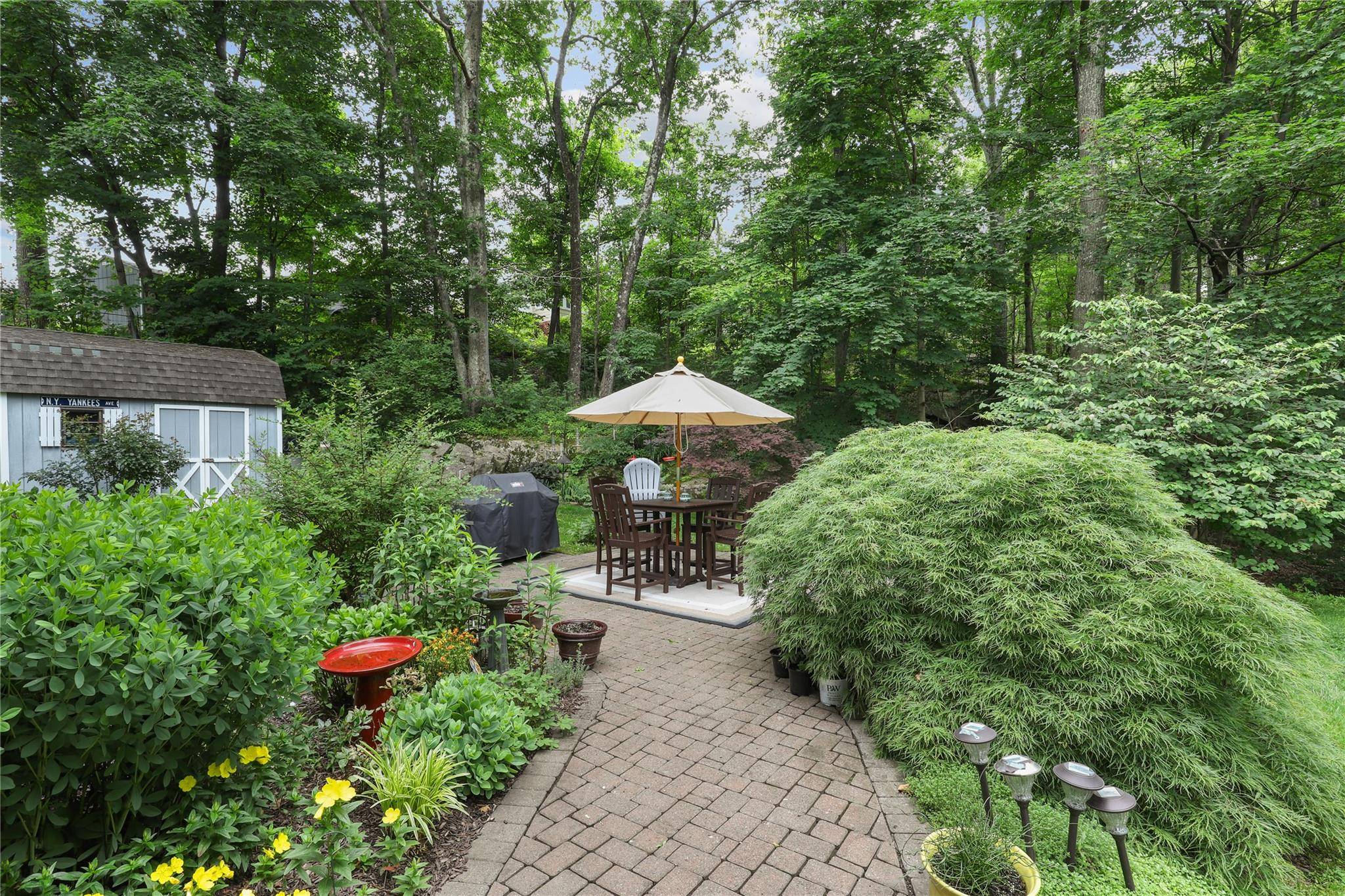 Carmel, NY 10512,21 Oneonta RD