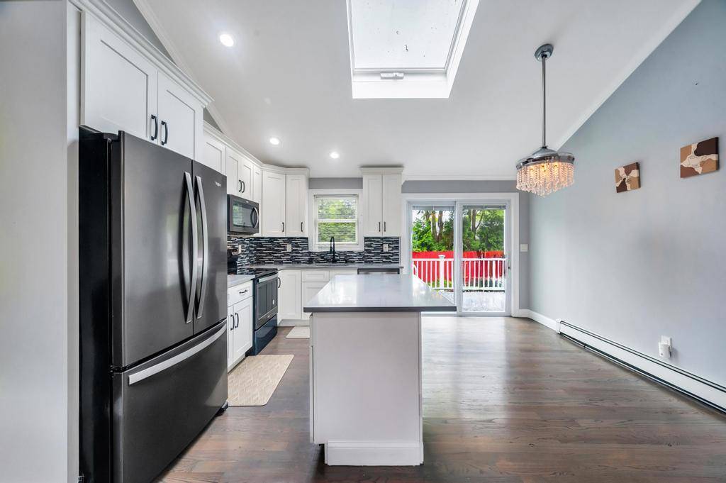 Shirley, NY 11967,36 Flintlock DR