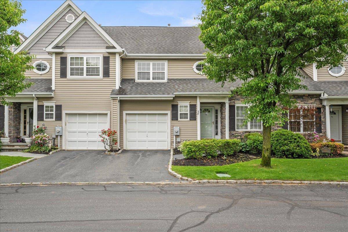 Smithtown, NY 11787,75 Paddington CIR