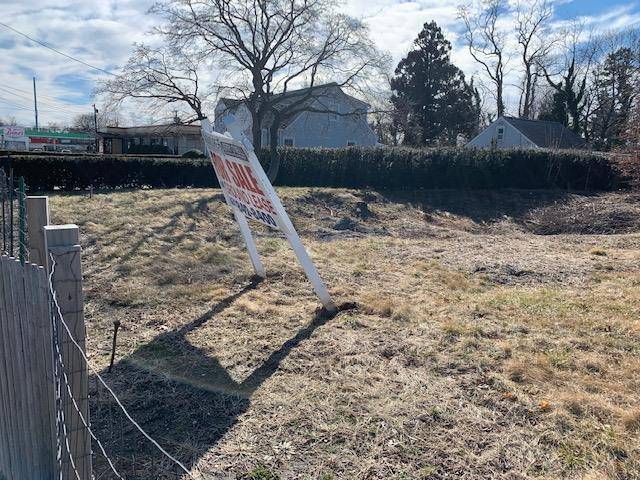 Amityville, NY 11701,770 N Broadway