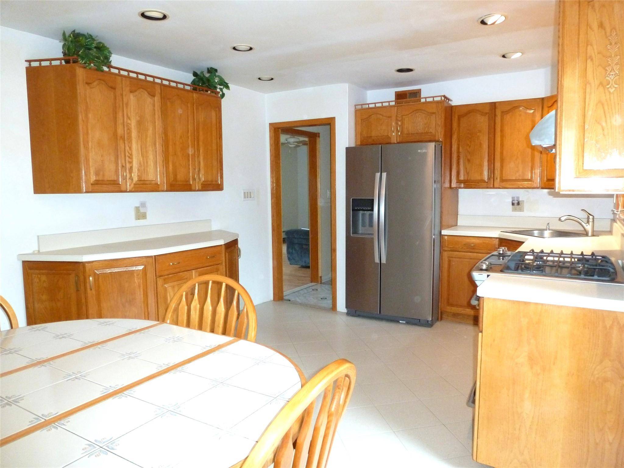 Seaford, NY 11783,4010 Heywood RD