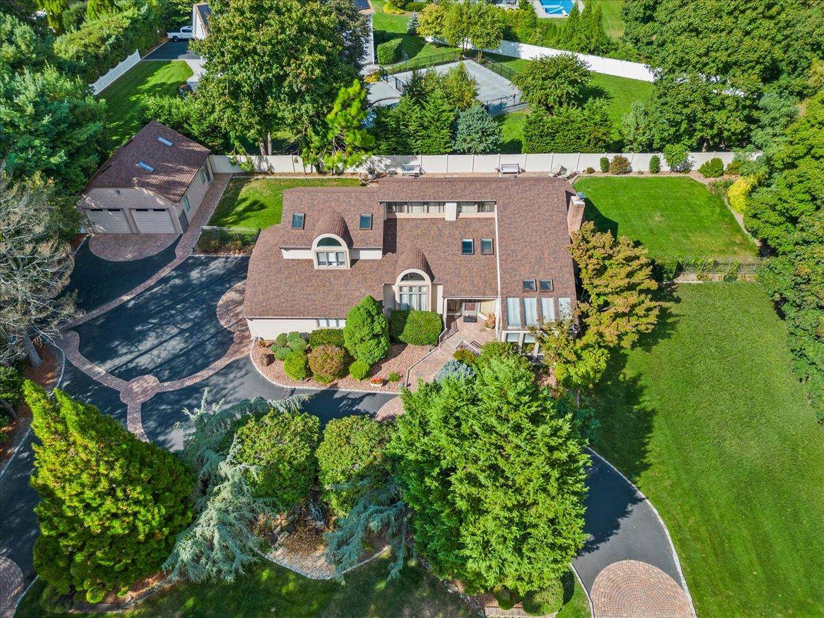 Bayport, NY 11705,7 Kent CT