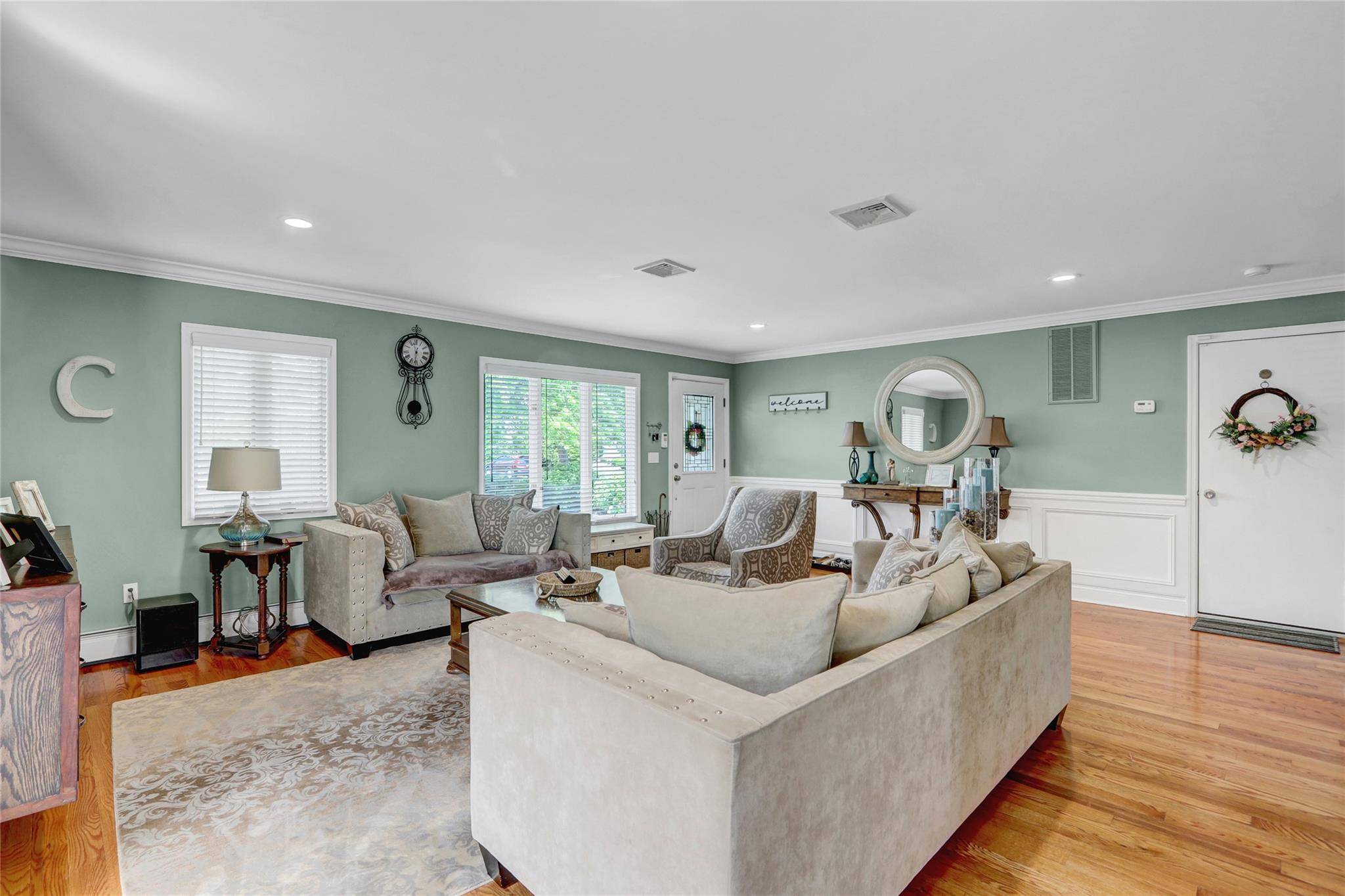 Massapequa, NY 11758,224 Biltmore BLVD