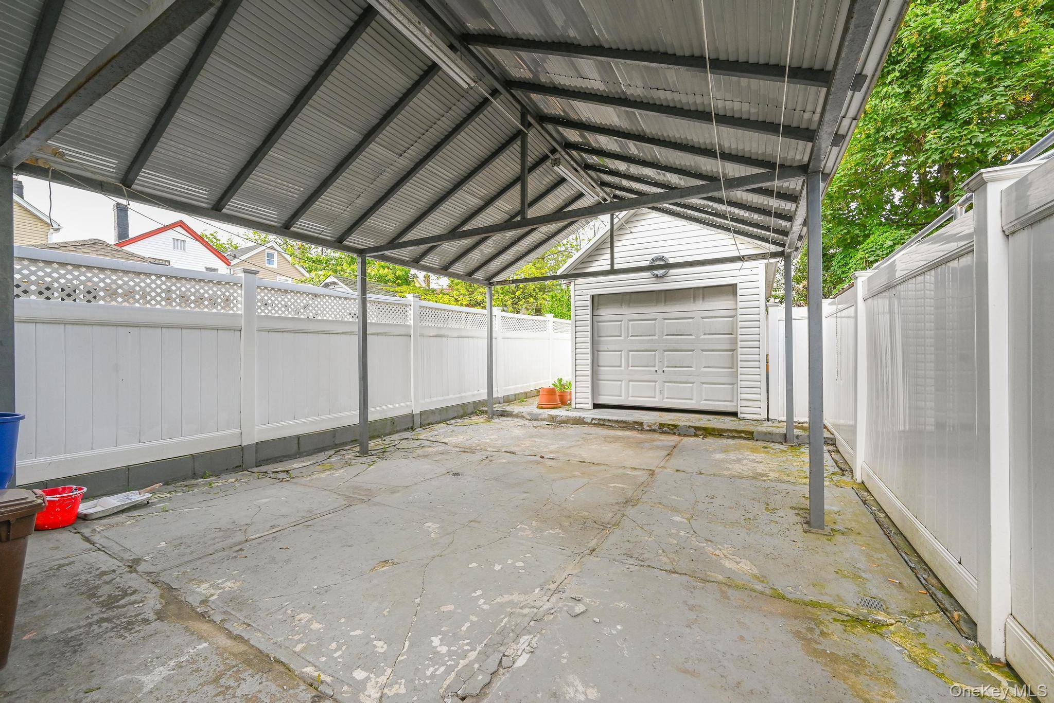 Richmond Hill S., NY 11419,102-34 127 ST