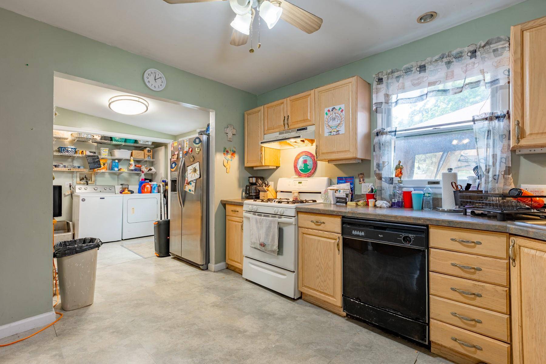 Bay Shore, NY 11706,1340 Lombardy BLVD
