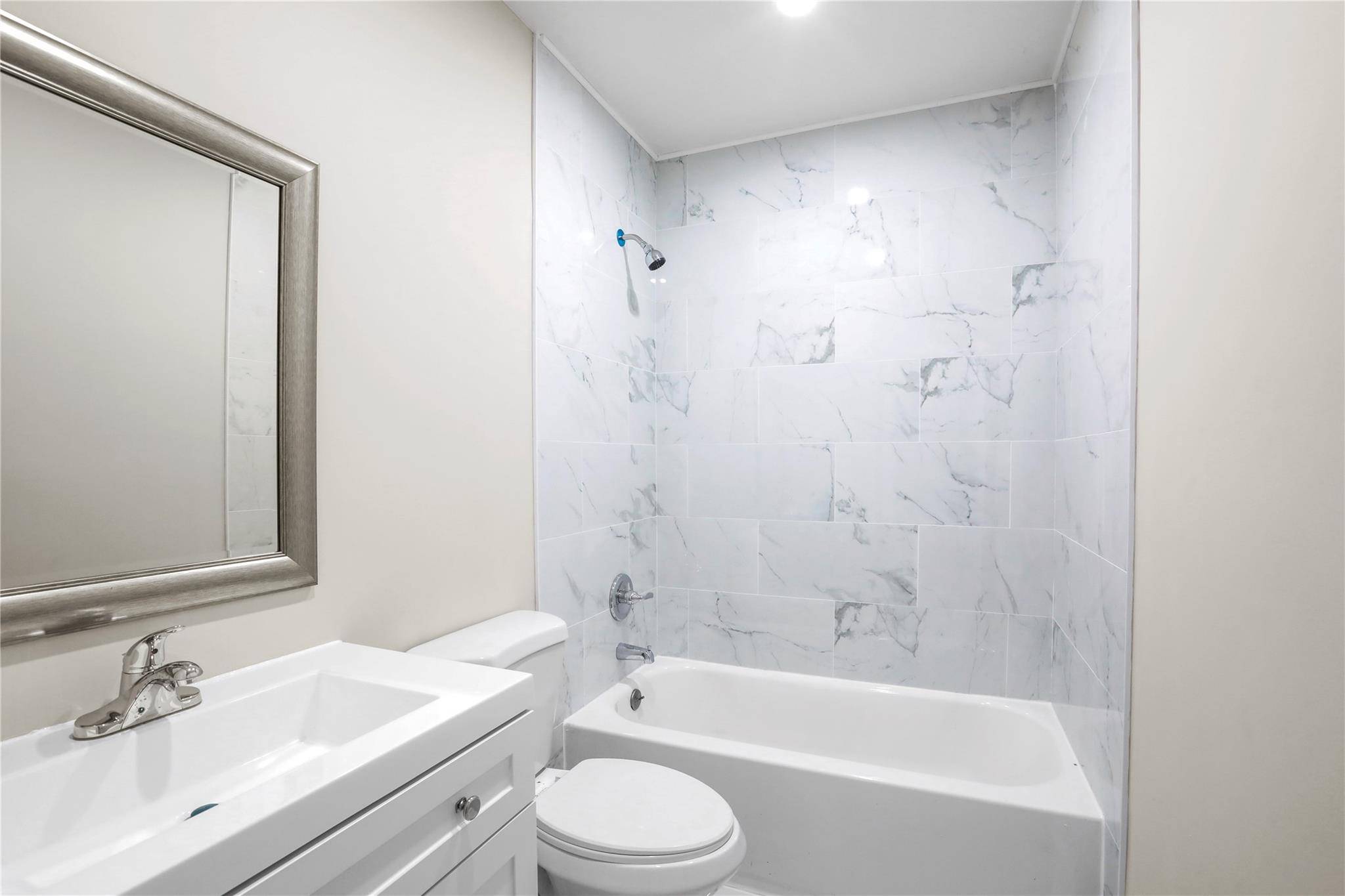 Mastic Beach, NY 11951,59 Moriches DR