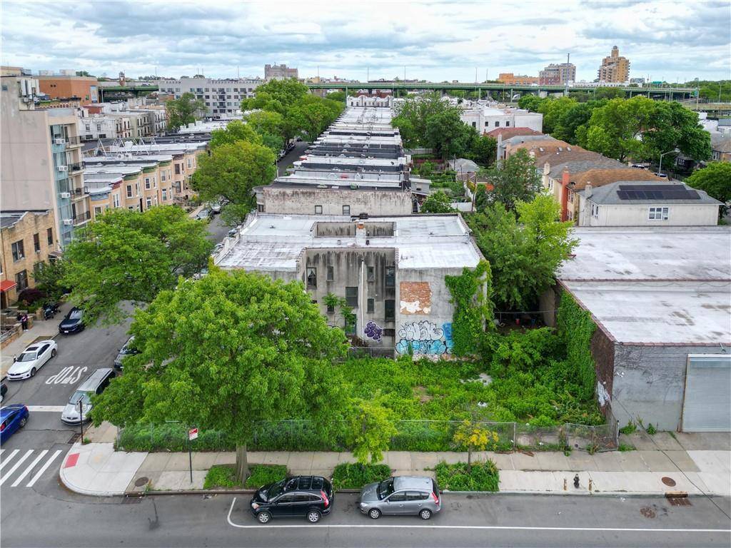 Brooklyn, NY 11220,202 61st ST