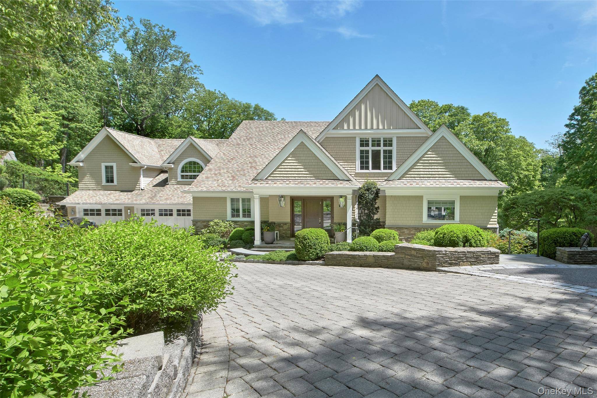 Chappaqua, NY 10514,93 Haights Cross RD
