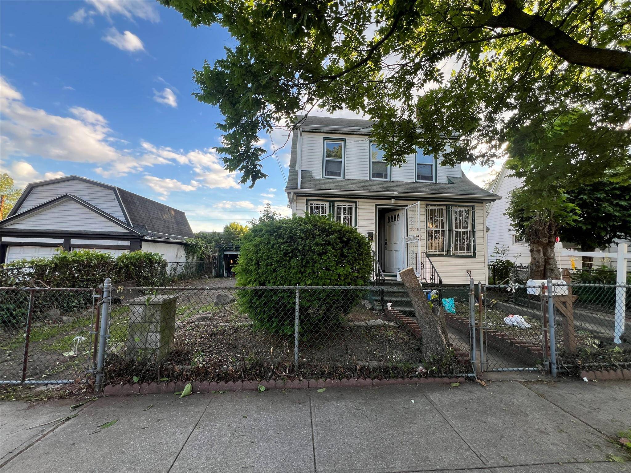 Elmhurst, NY 11373,55-08 Haspel ST