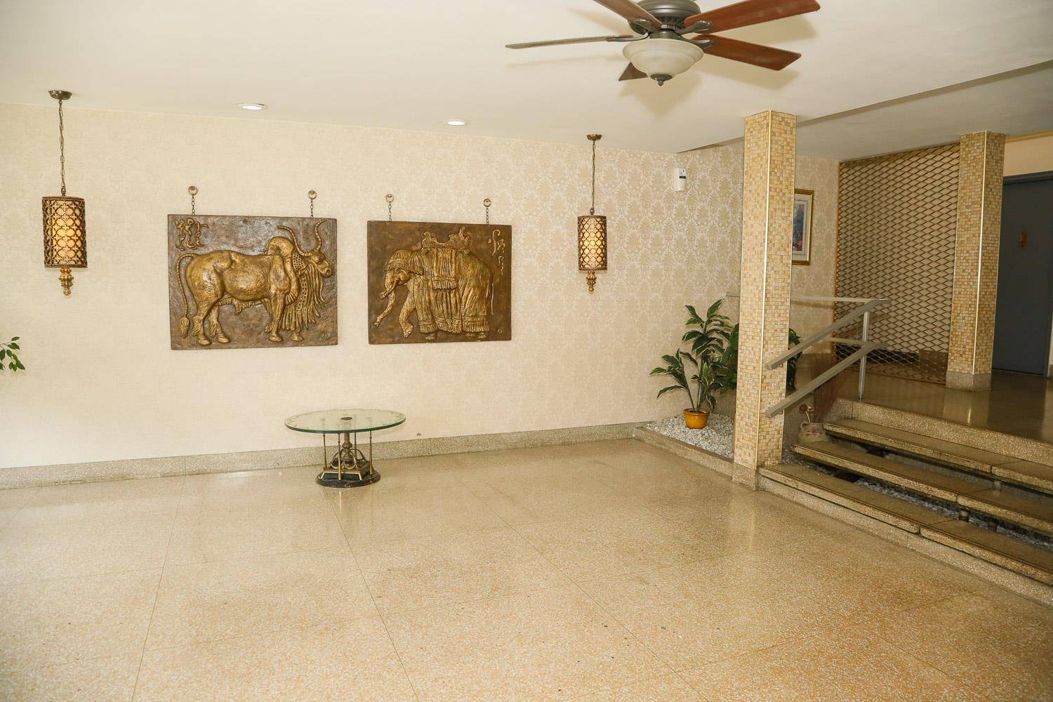 Freeport, NY 11520,100 Randall AVE #4J