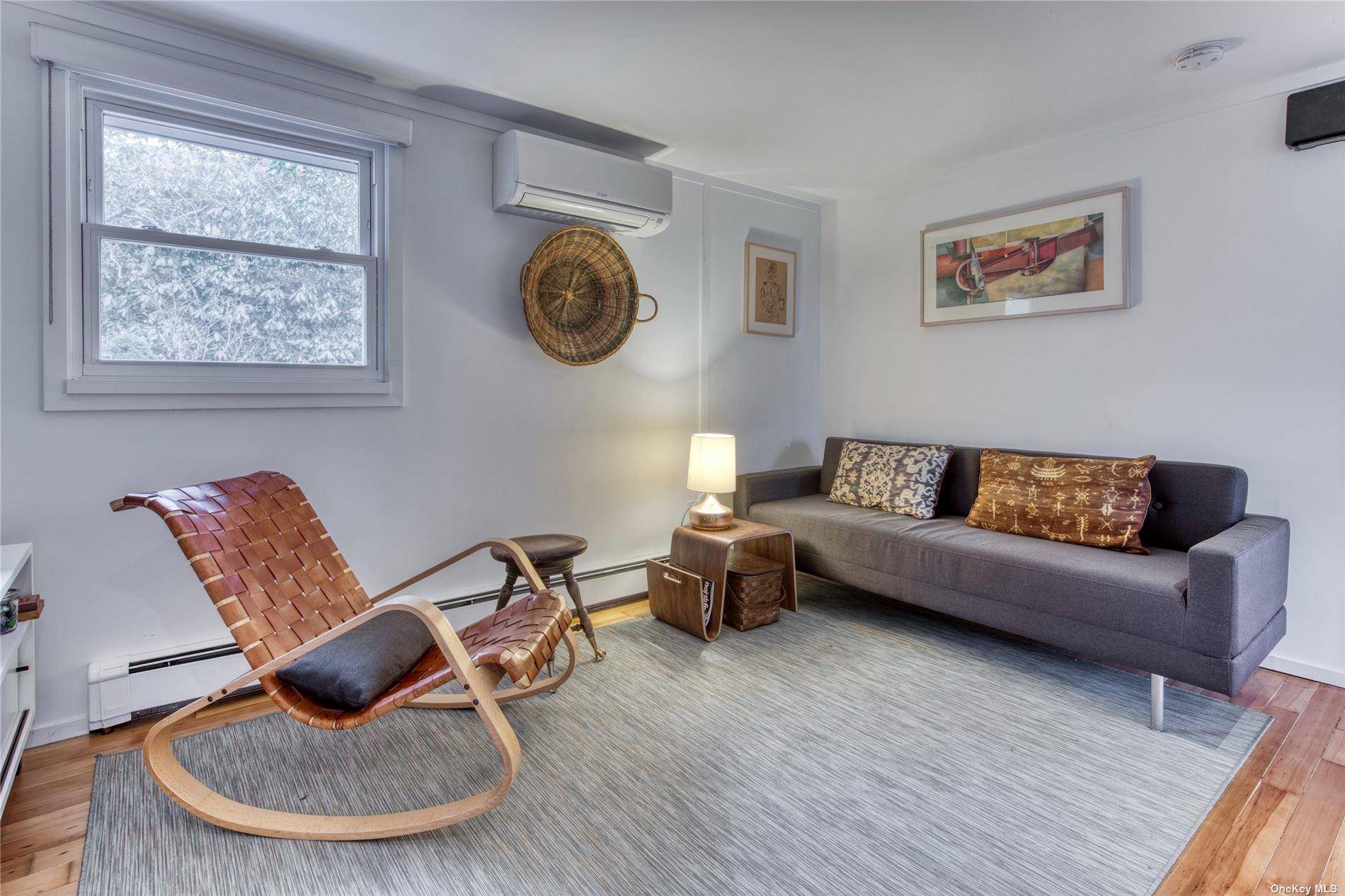 Southold, NY 11971,775 Hickory RD