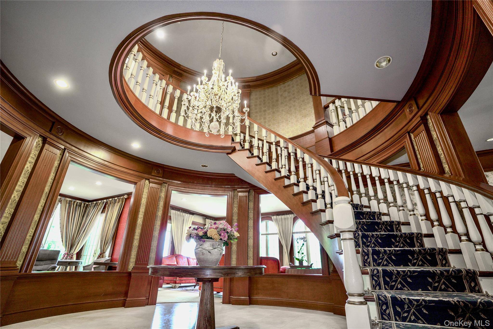 Great Neck, NY 11024,17 Split Rock DR