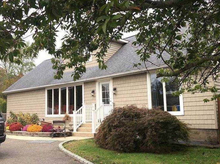 Sayville, NY 11782,231 Terry RD