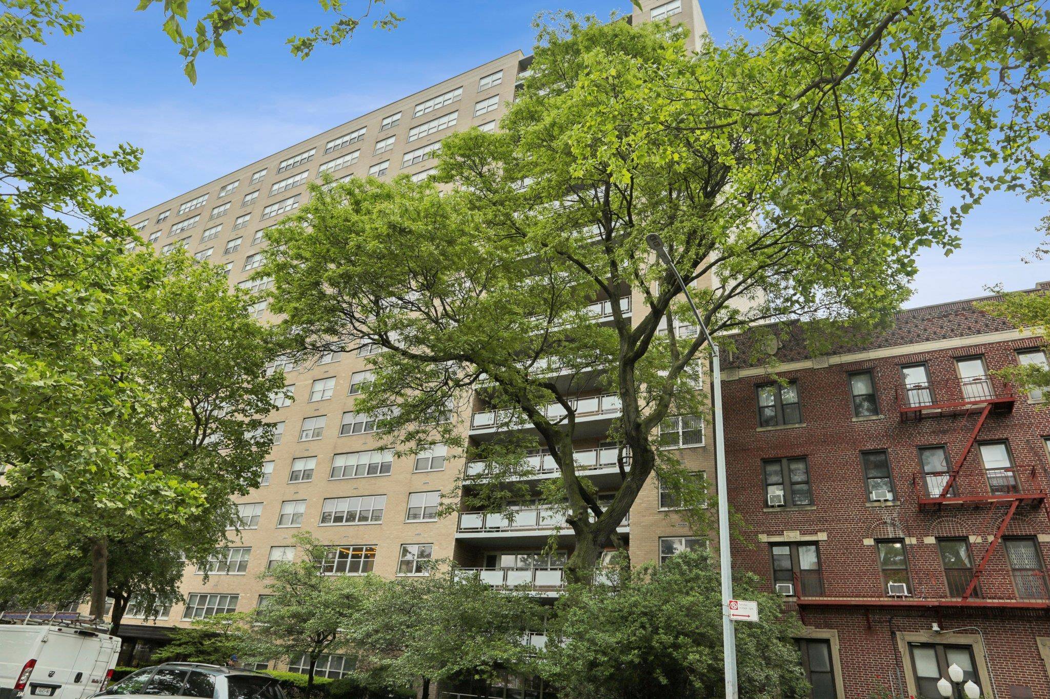 Brooklyn, NY 11218,135 Ocean Pkwy #17H