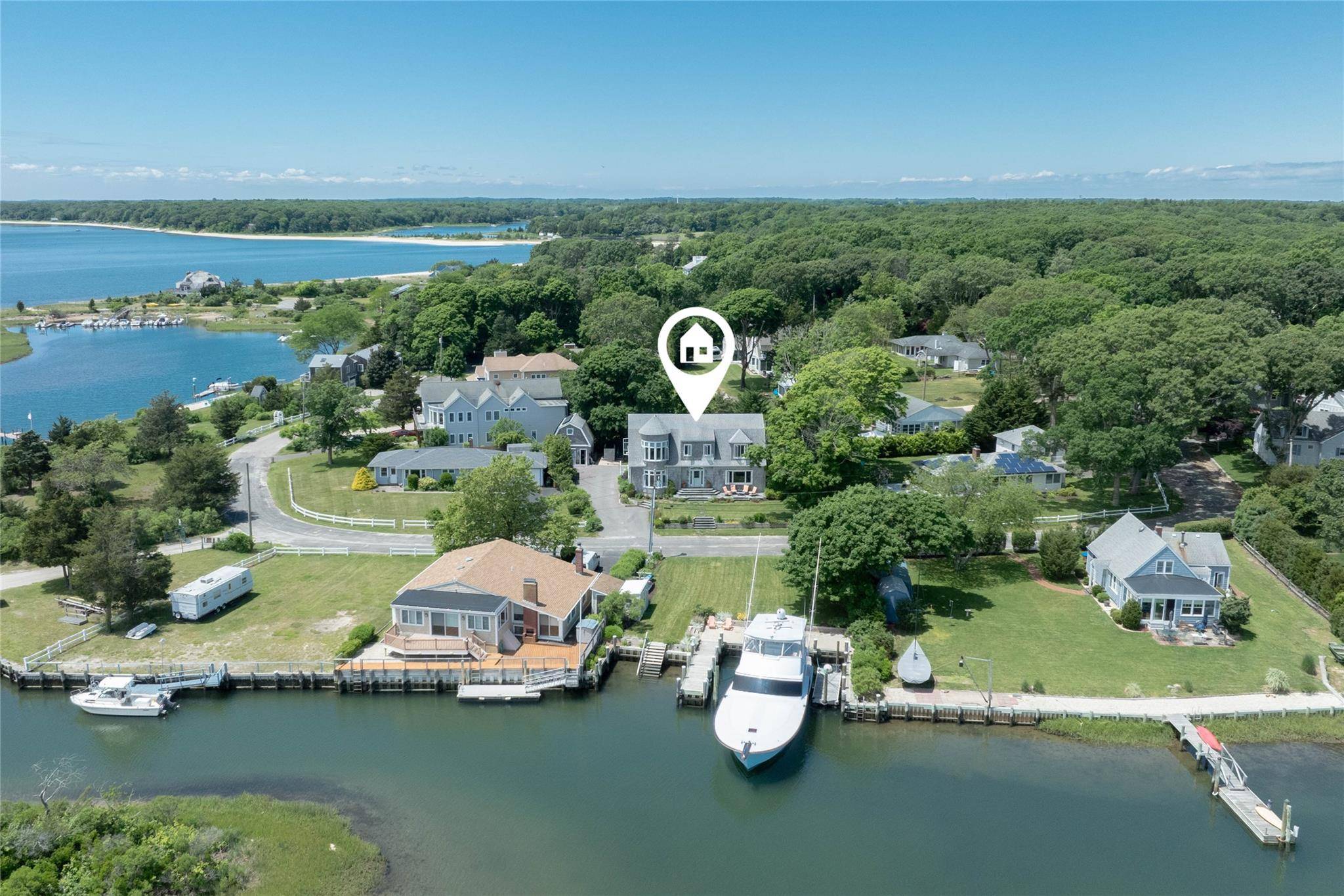 Southold, NY 11971,2335 Minnehaha BLVD