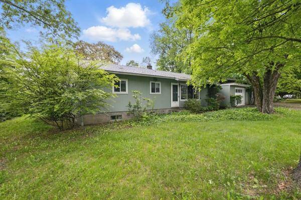 New Paltz, NY 12561,18 Harrington ST