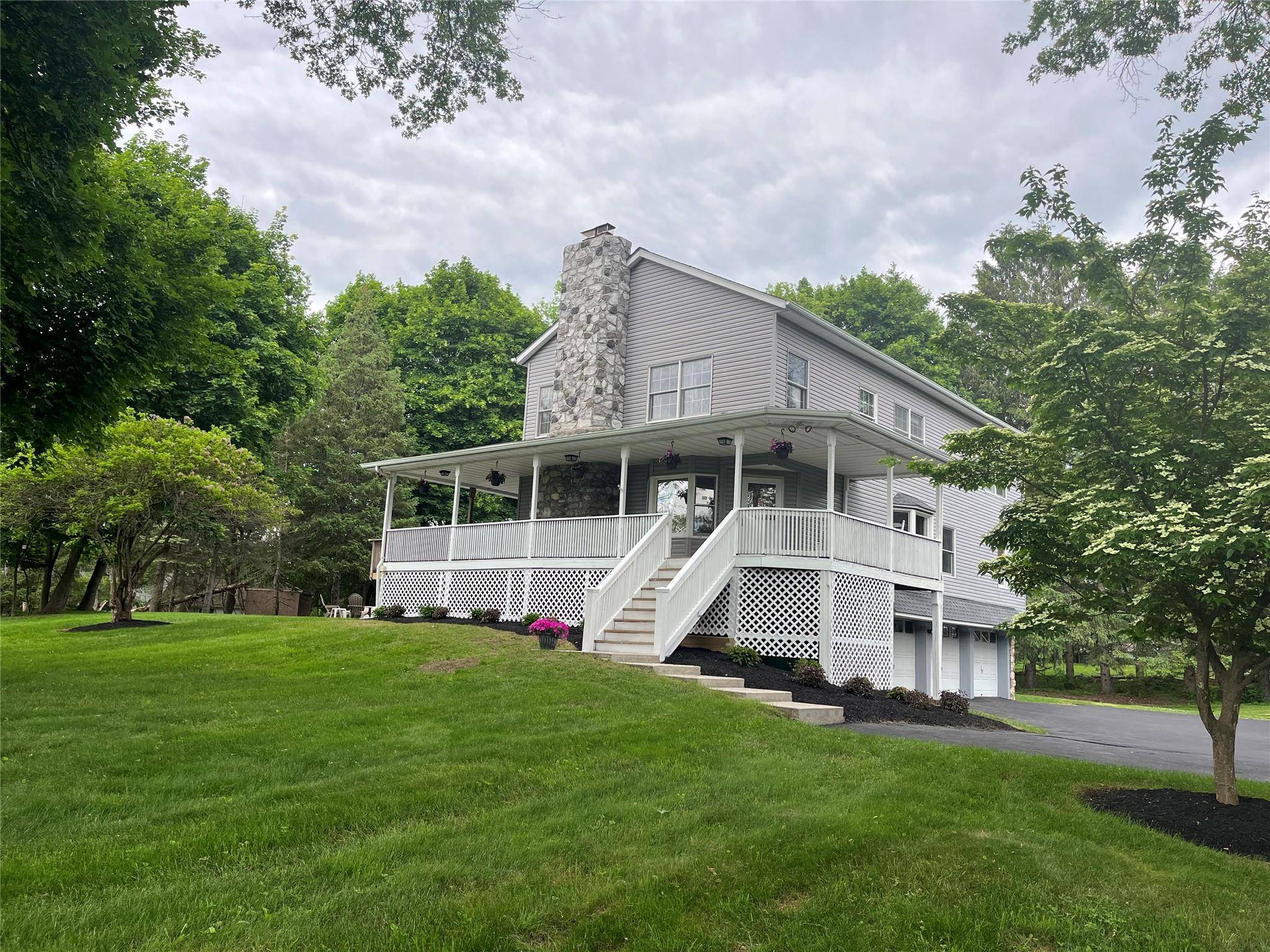 Poughkeepsie, NY 12603,23 Saddle Rock DR