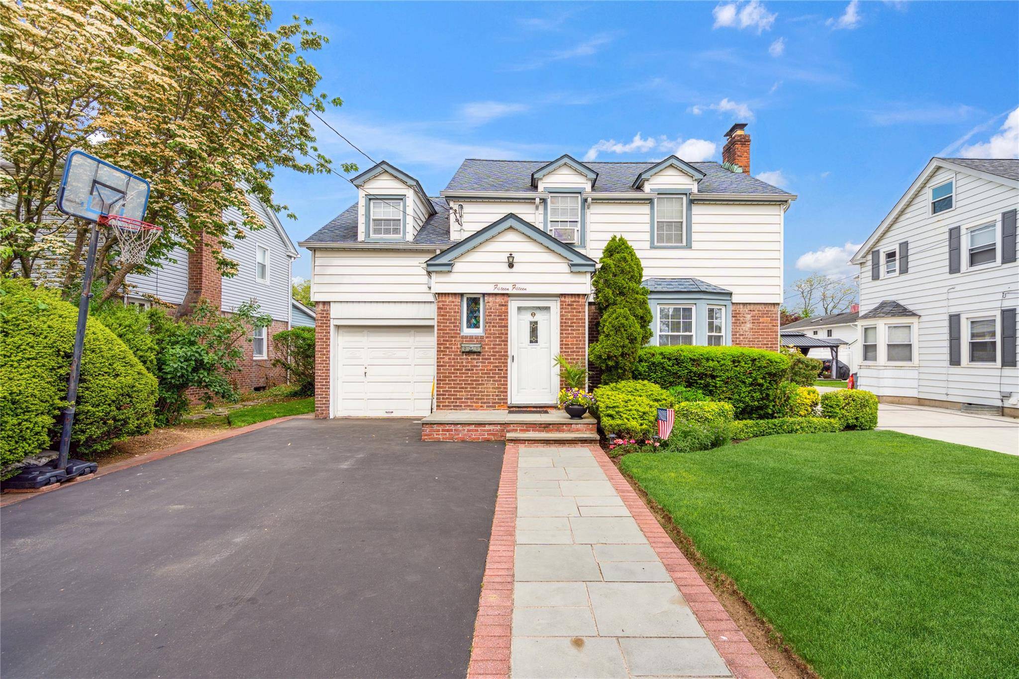 Baldwin, NY 11510,1515 Kenneth AVE