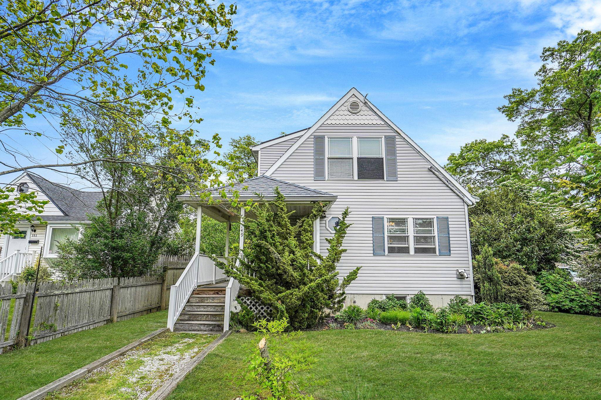 Bay Shore, NY 11706,149 Penataquit AVE