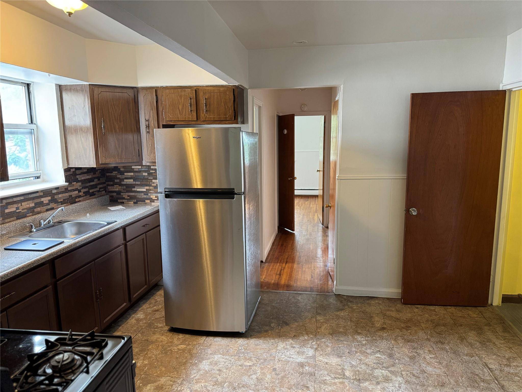 Bronx, NY 10466,4037 Edson AVE #3