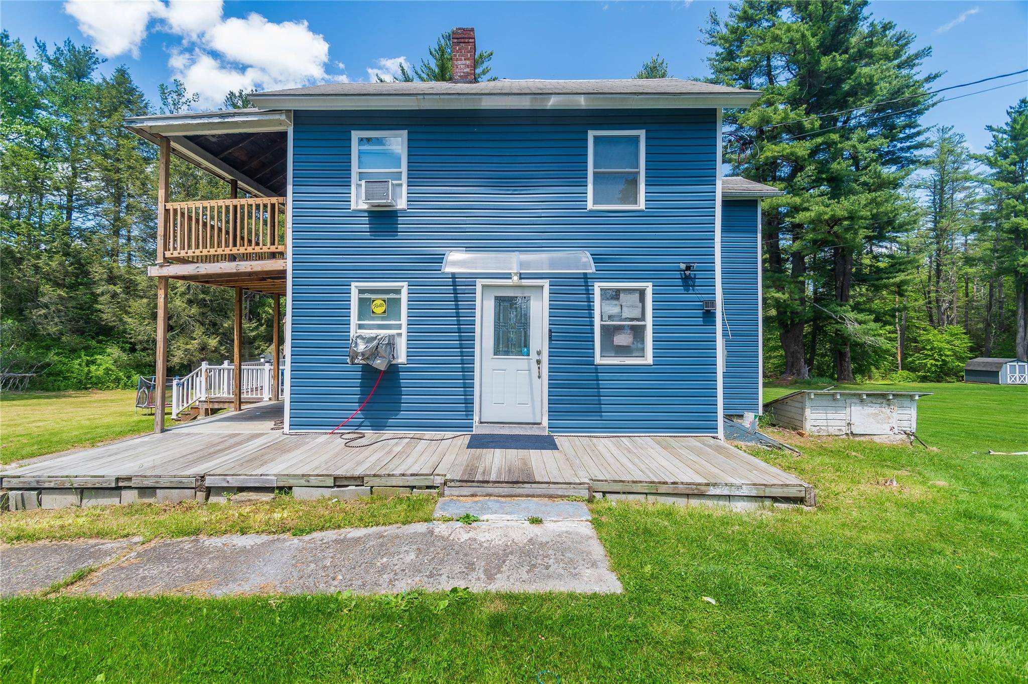 Ellenville, NY 12428,750 Irish Cape RD