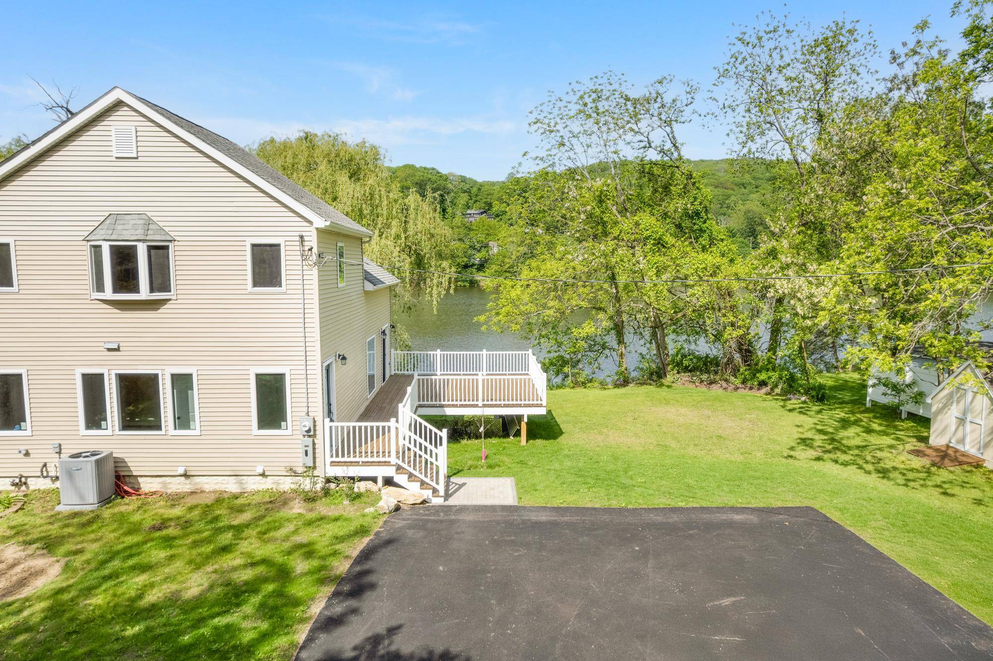 Carmel, NY 10512,9 Putnam DR