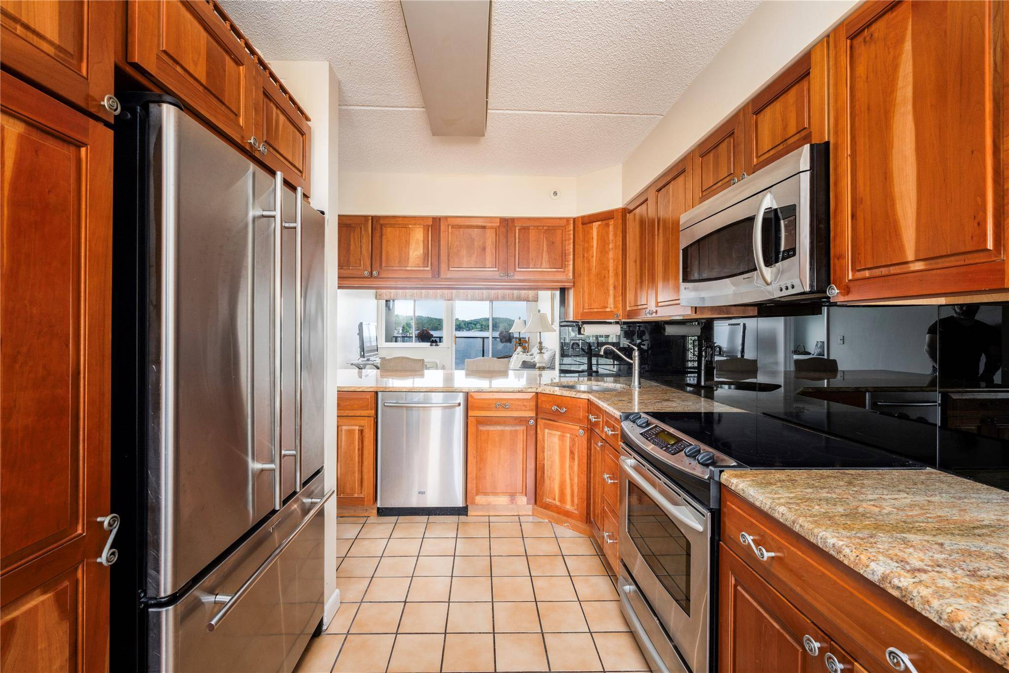 Mahopac, NY 10541,4 Marina DR #Q3