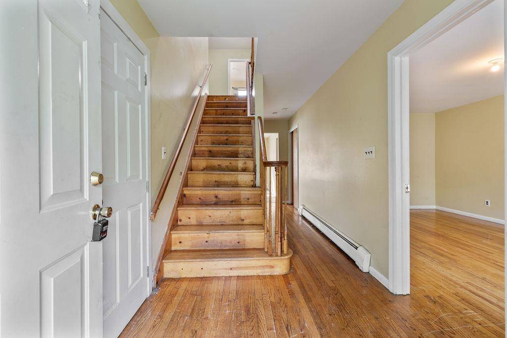 Nyack, NY 10960,12 Gillis AVE