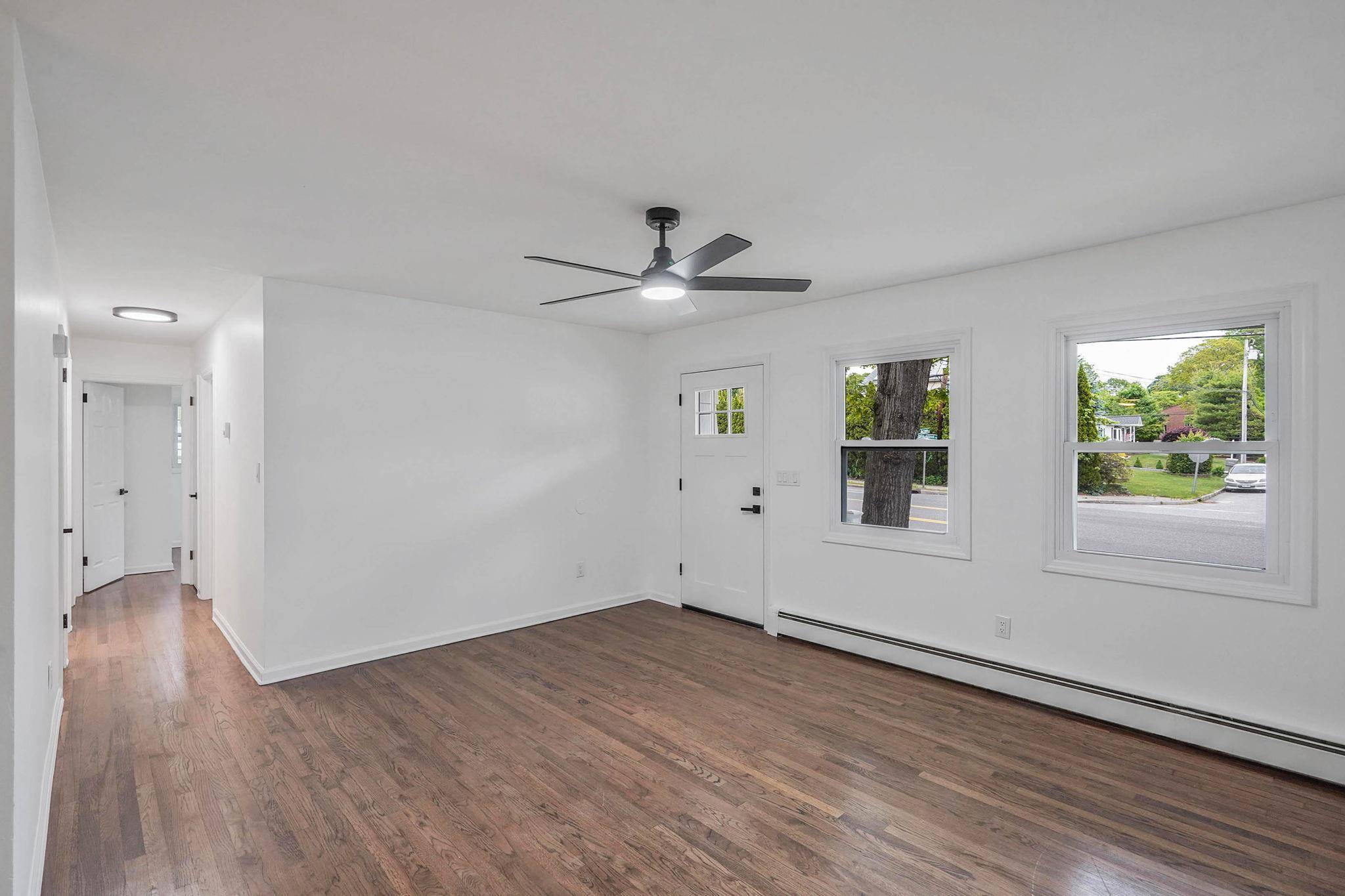 Ronkonkoma, NY 11779,32 Patchogue Holbrook RD