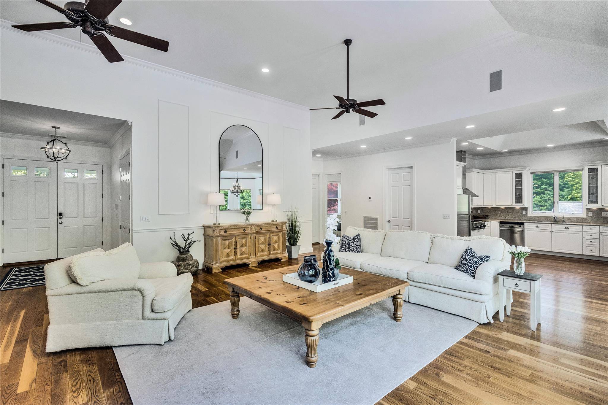 Bridgehampton, NY 11932,Address not disclosed