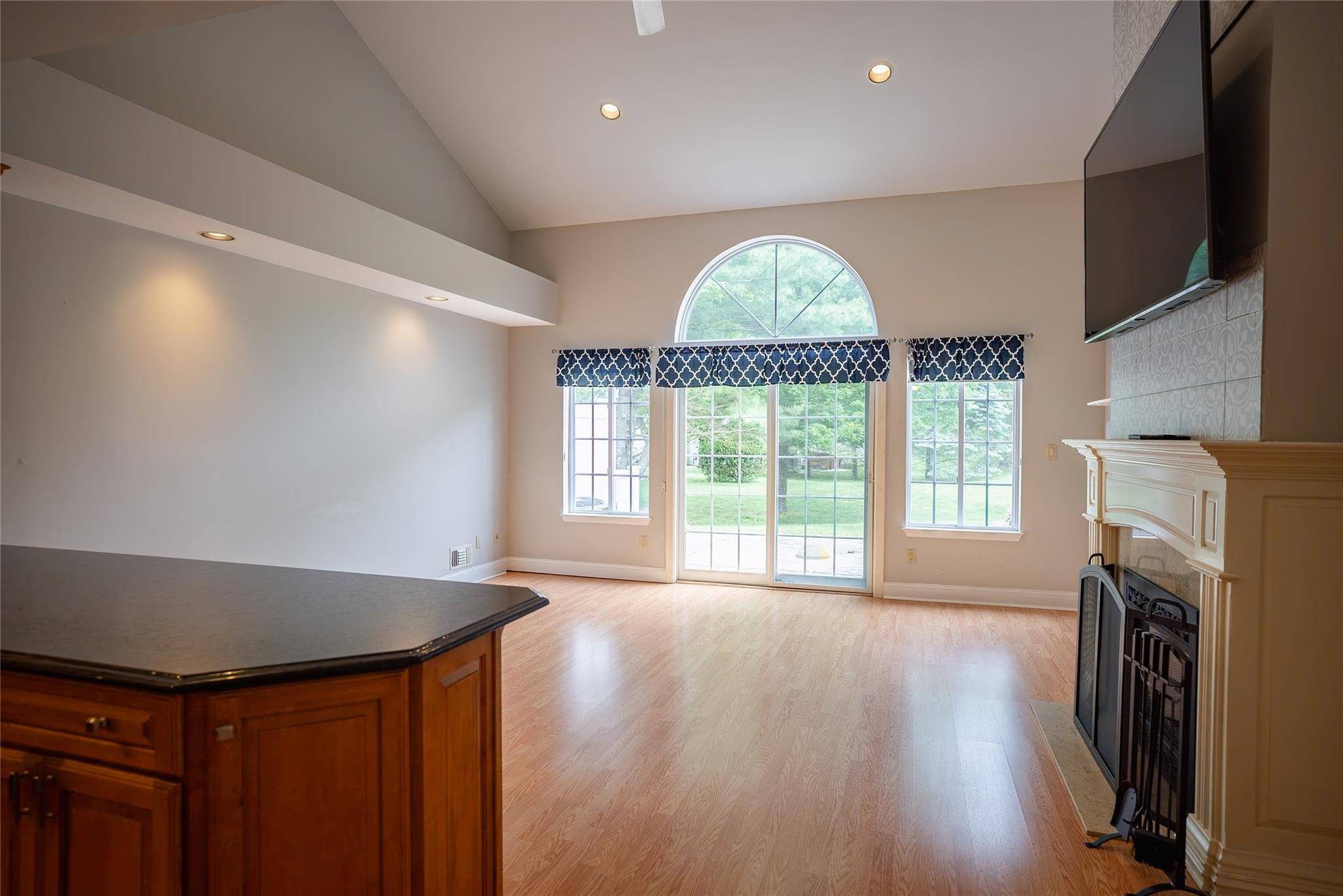 Manorville, NY 11949,276 Ranch CIR