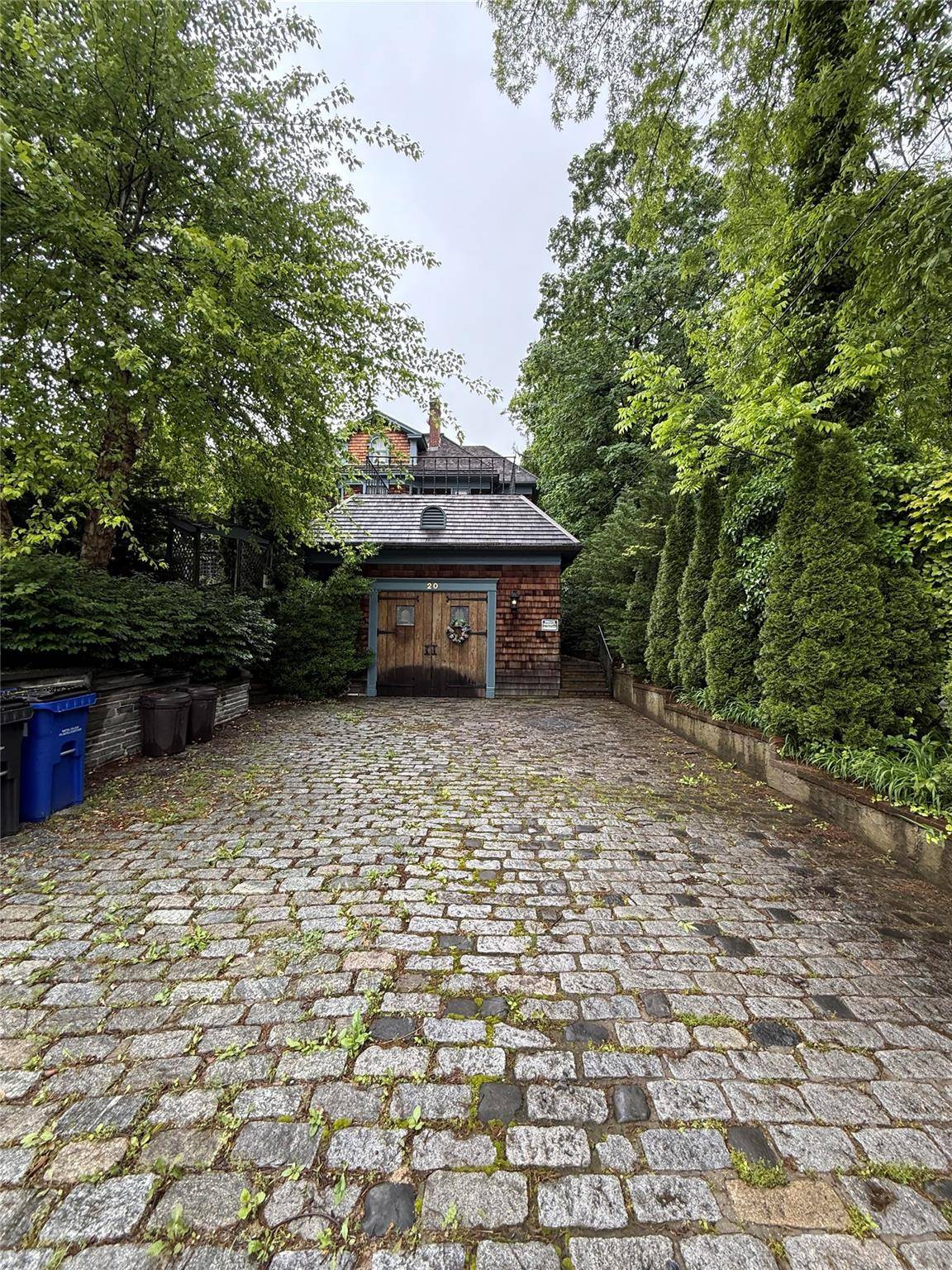Douglaston, NY 11363,20 Ridge RD