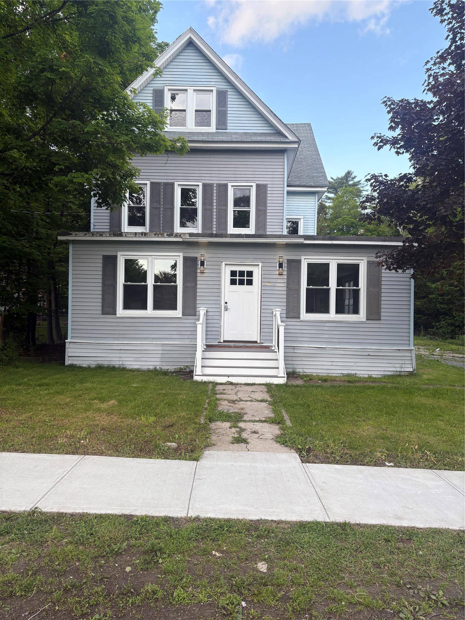 Wurtsboro, NY 12790,108 Pine ST #Unit #2